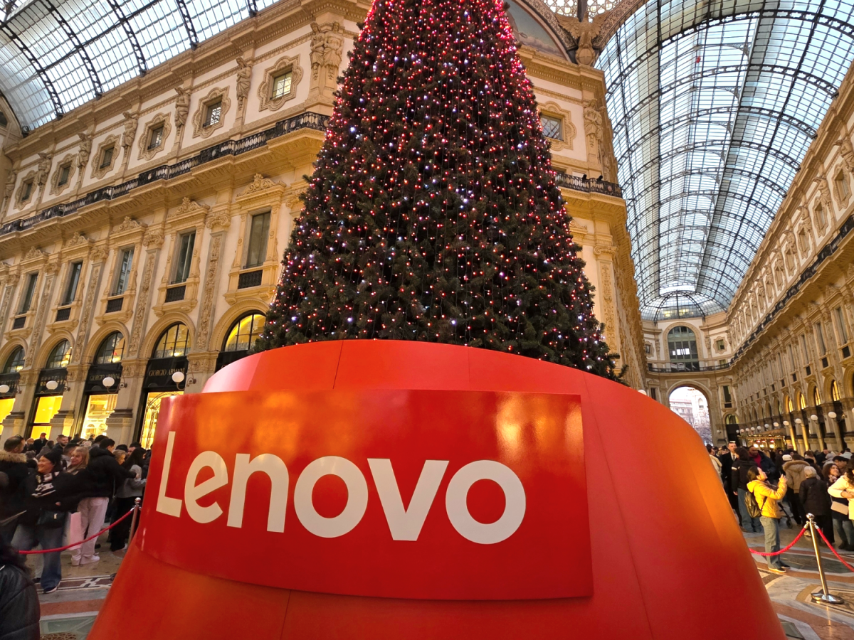 КОЛЕДНОТО ДЪРВО НА PIAZZA DUOMO И В ГАЛЕРИЯ VITTORIO&nbsp;EMANUELE